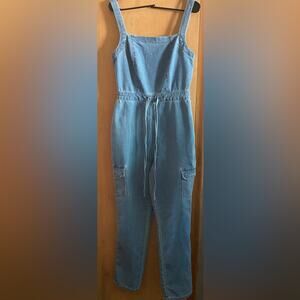 EUC Tinsel Town Sz Sm Light Wash zipper back btn strap Denim Cargo Overalls